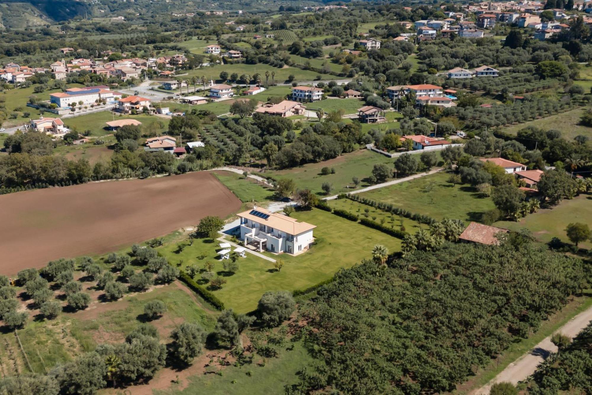 Villa Eirene Ricadi Eksteriør billede